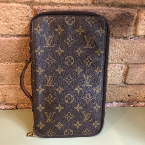 Louis Vuitton Handbags - Vintage Louis Vuitton monogram Passport Wallet